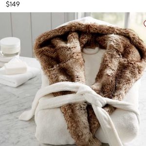 Pottery Barn Ombré Faux Fur Robe Small